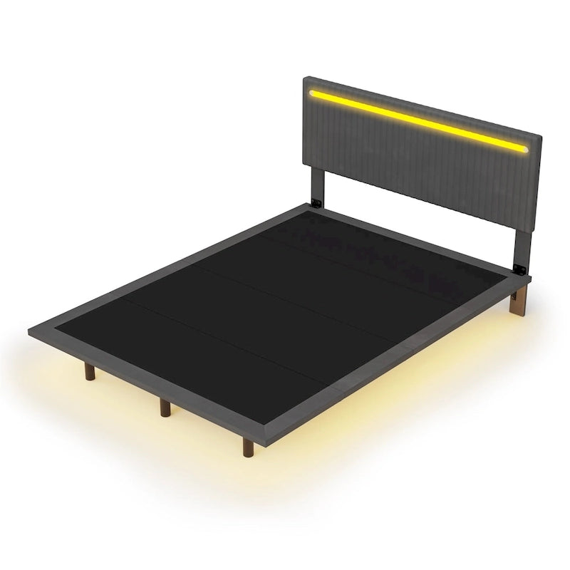 Struttura letto a piattaforma flottante Full/Queen con rivestimento in velluto e testiera trapuntata a canali