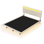 Struttura letto a piattaforma flottante Full/Queen con rivestimento in velluto e testiera trapuntata a canali