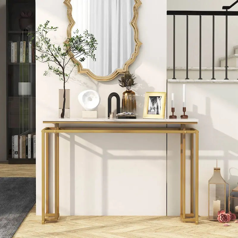 Consolle con piano effetto marmo da 47" e struttura in metallo dorato