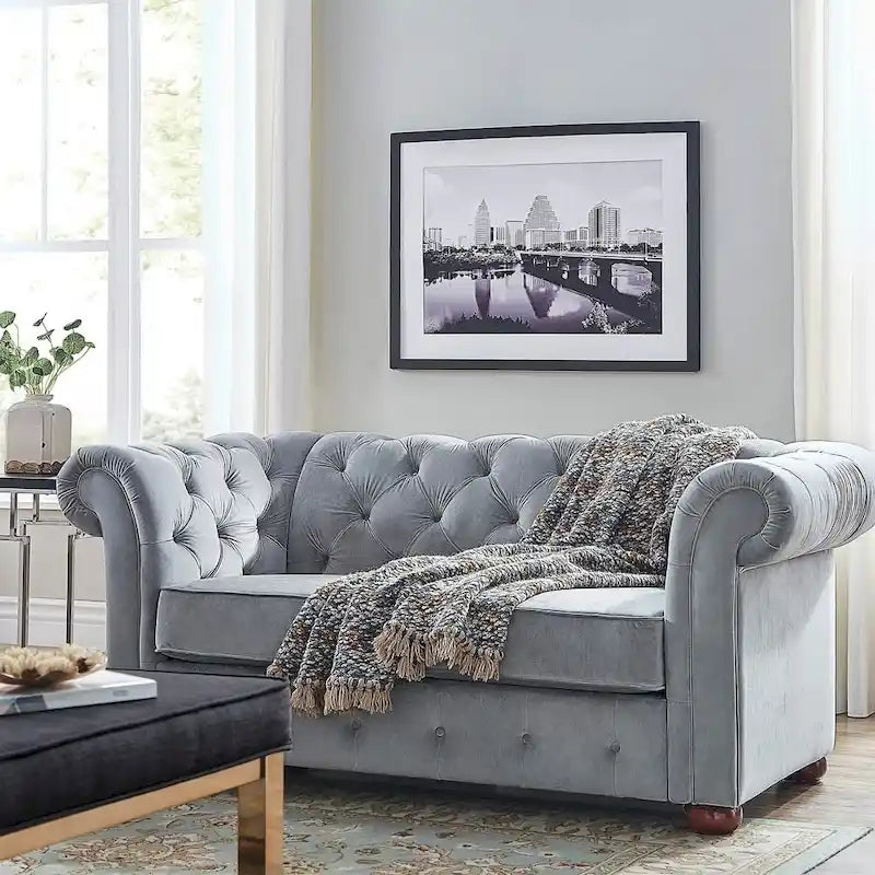 Divanetto Chesterfield Tufted con Braccioli a Riccio