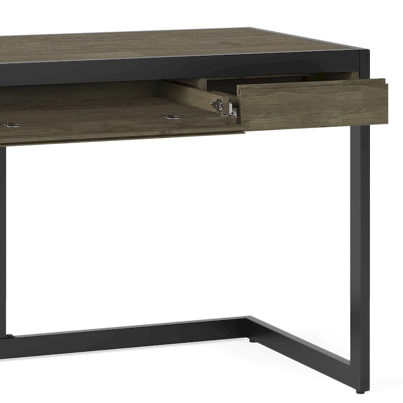 Scrivania da ufficio industriale in legno massello di acacia con ripiano estraibile per tastiera e cassetti