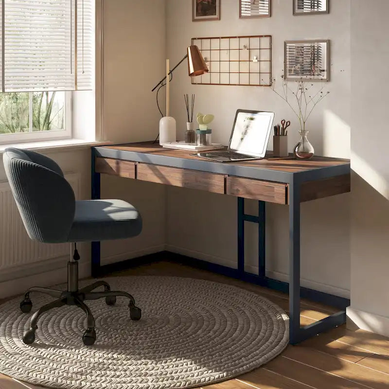 Scrivania da ufficio industriale in legno massello di acacia con ripiano estraibile per tastiera e cassetti